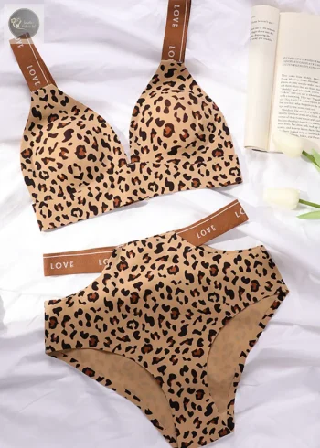 Sexy leopard print babes european and american plus size lingerie set female letter strap seamless ice silk no underwire bra for